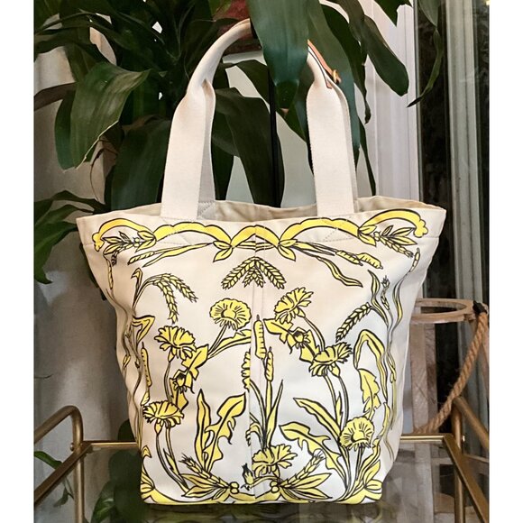 AUTHENTIC TORY BURCH PRINTED NYLON CARRYALL TOTE - Picture 5 of 13